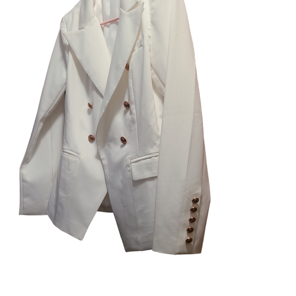 White blazer - Picture 3 of 5